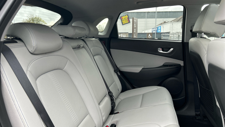 Hyundai KONA 150kW Ultimate 64kWh 5dr Auto Electric Hatchback